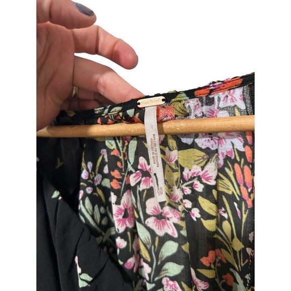 Free People Final Rose Floral Lined V Neck Balloon Sleeve Ruched Blouse Black XS - Picture 5 of 12
